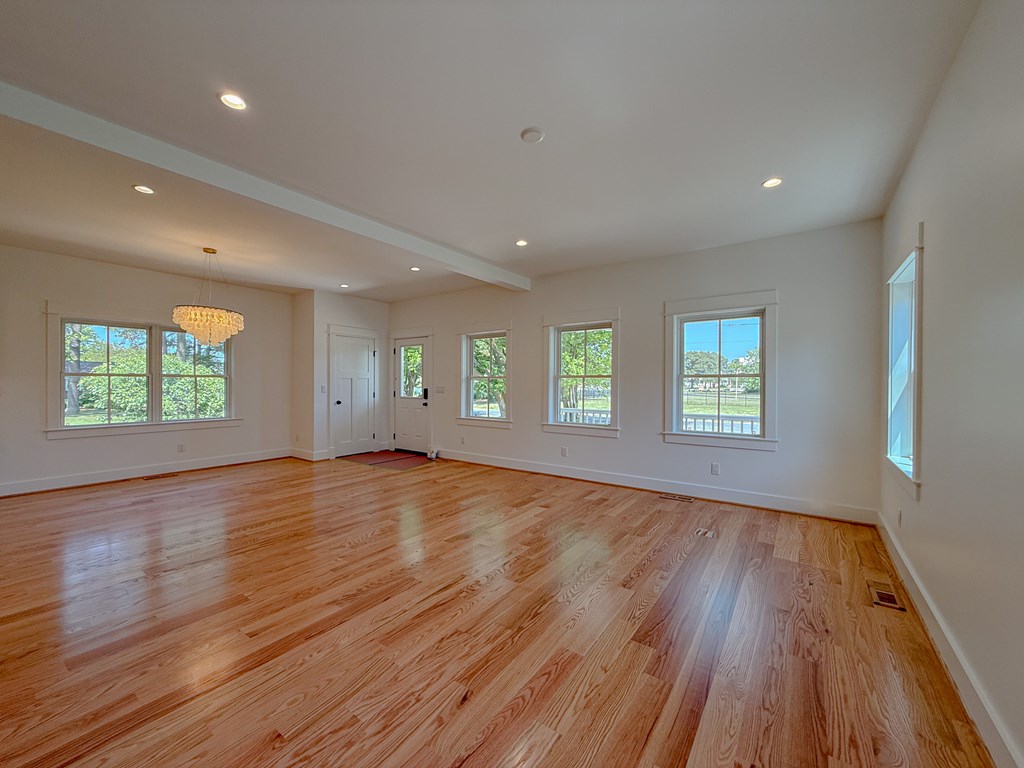 714 Monroe Ave 32