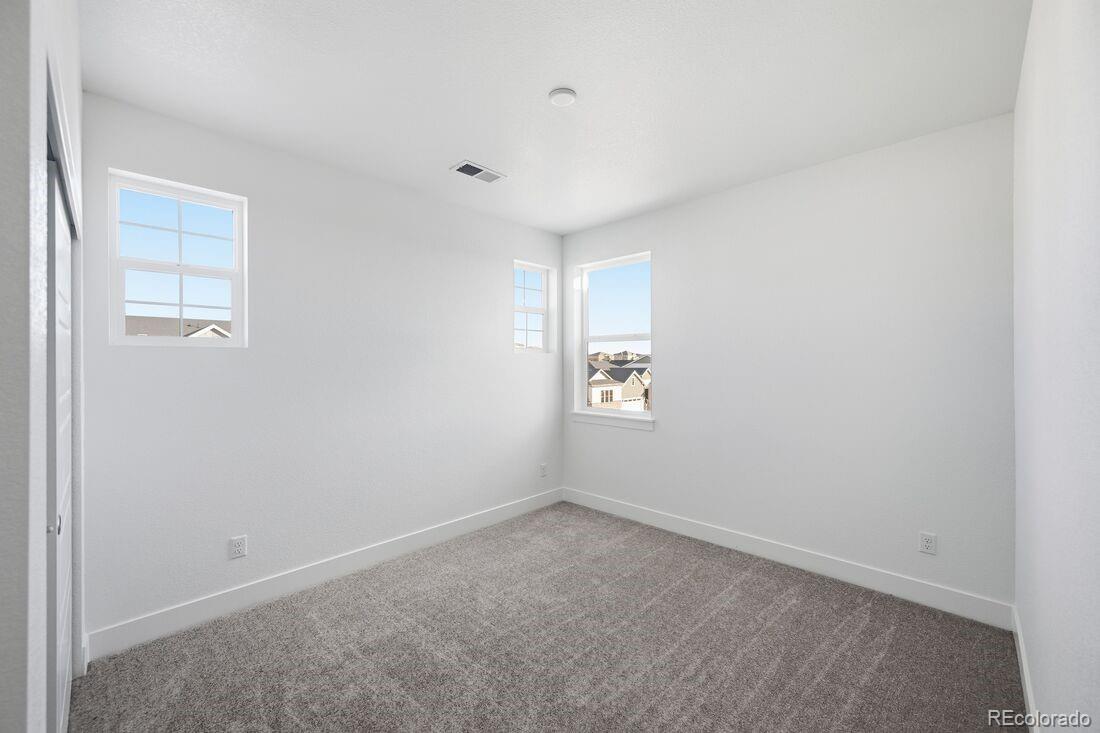 16616 W 93rd Place