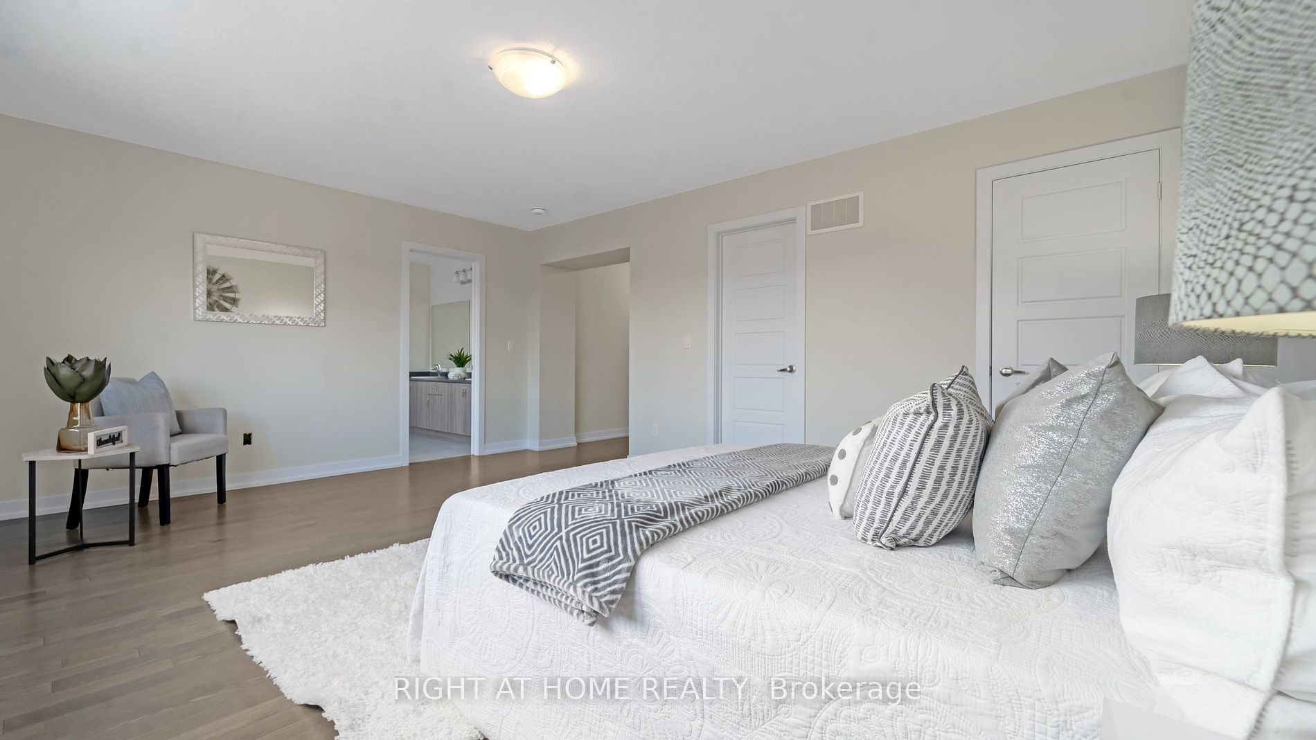 29 Argelia Cres