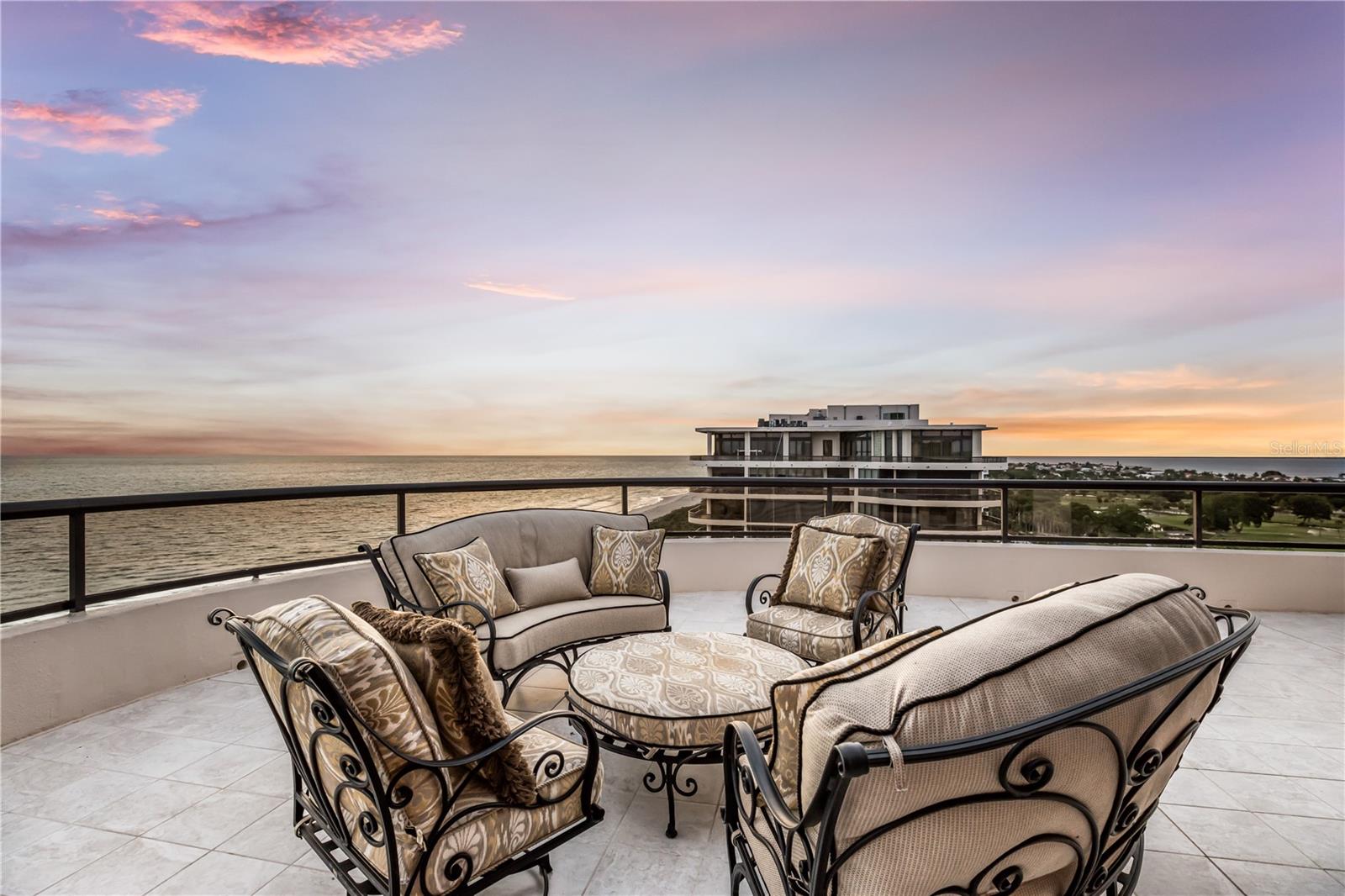415 L Ambiance Drive, Longboat Key, FL