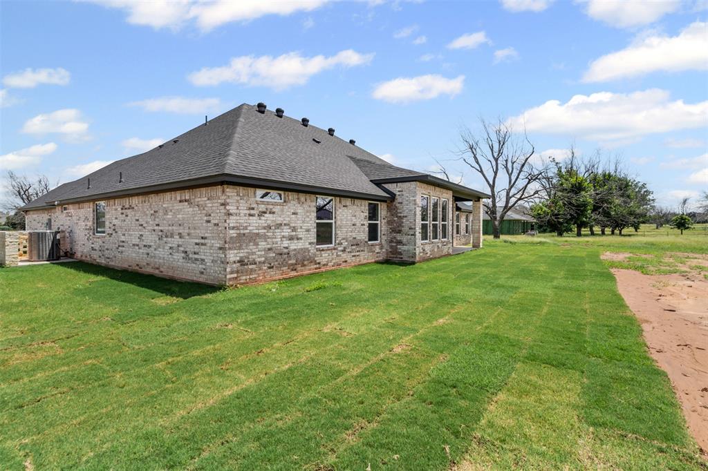 2172 Middlewood Circle