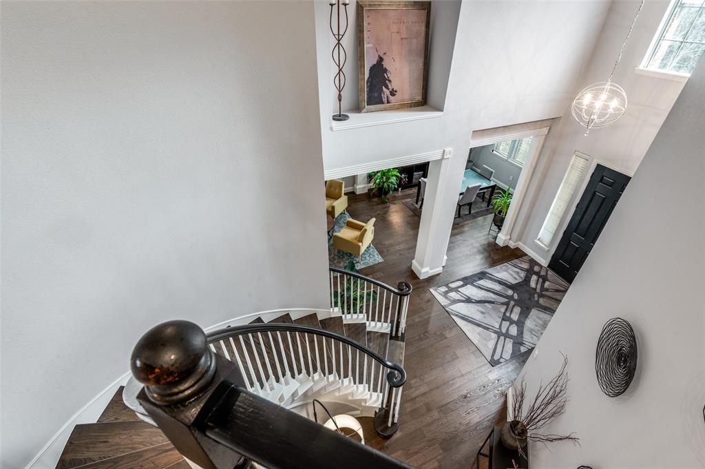 4402 Voyager Drive