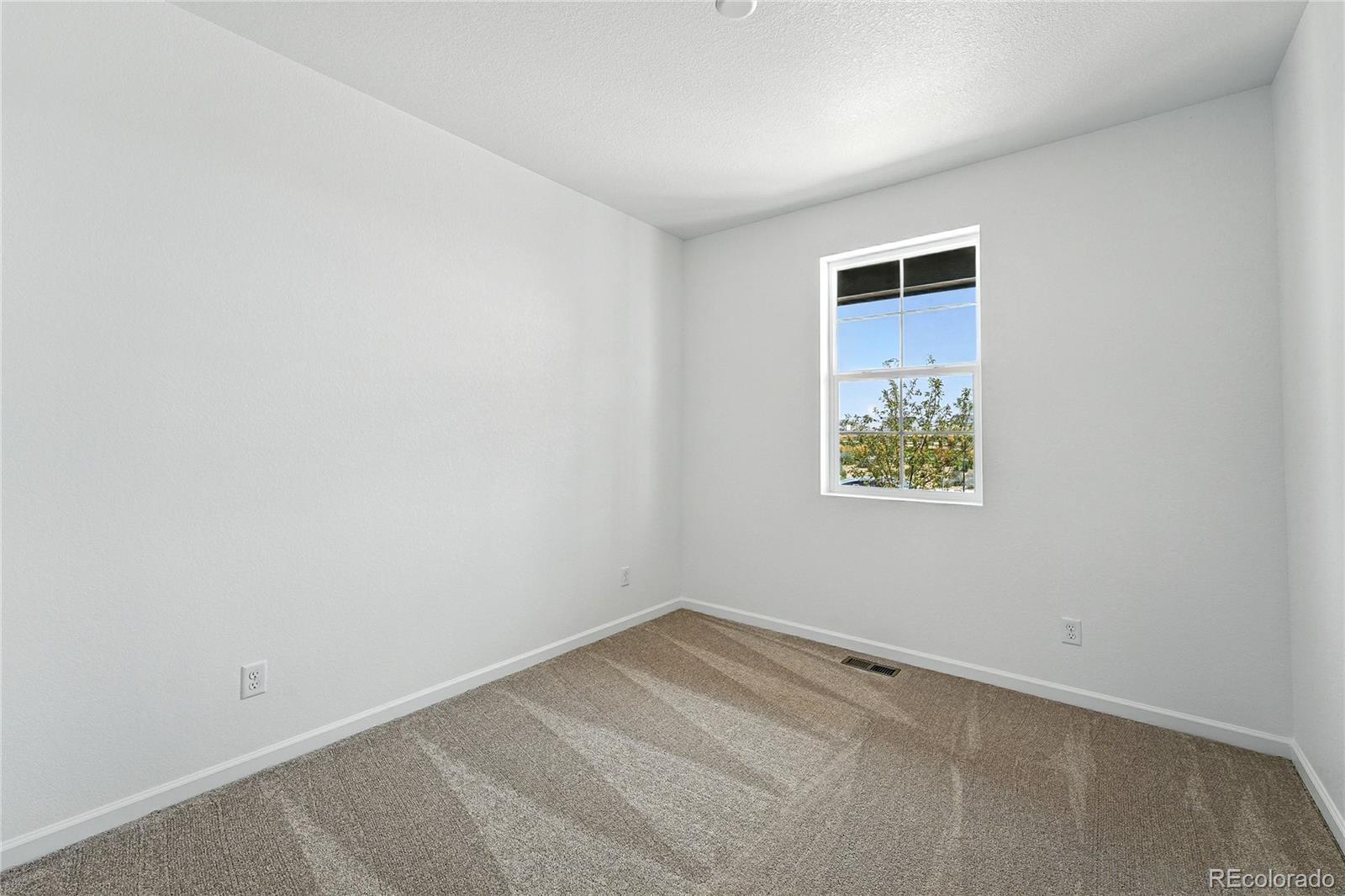 3411 N Denali Street