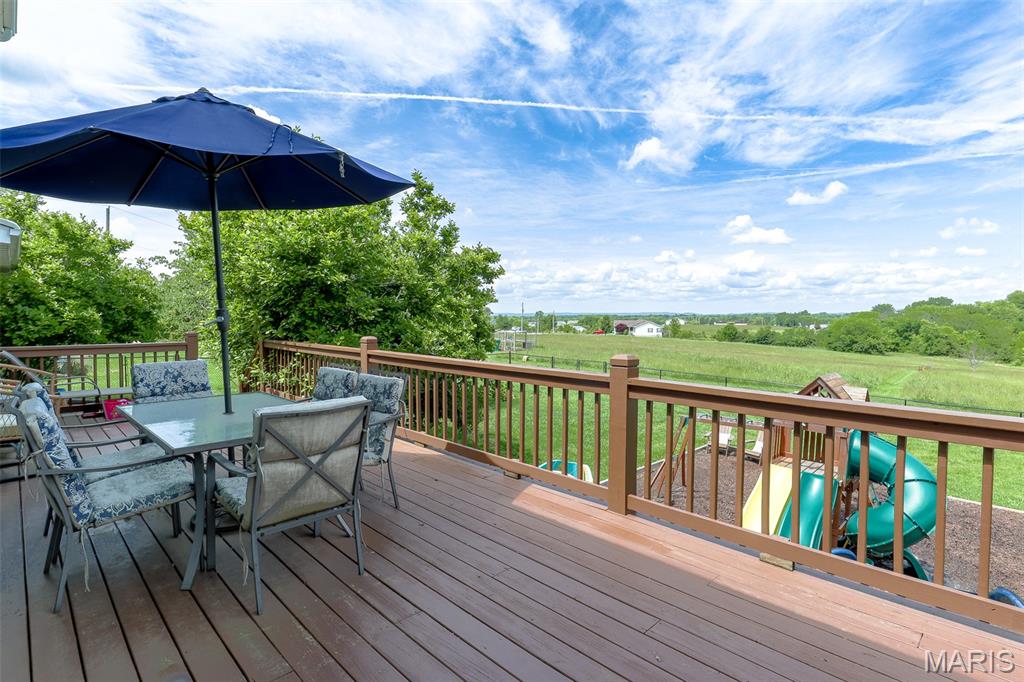 301 Ridgewood Court