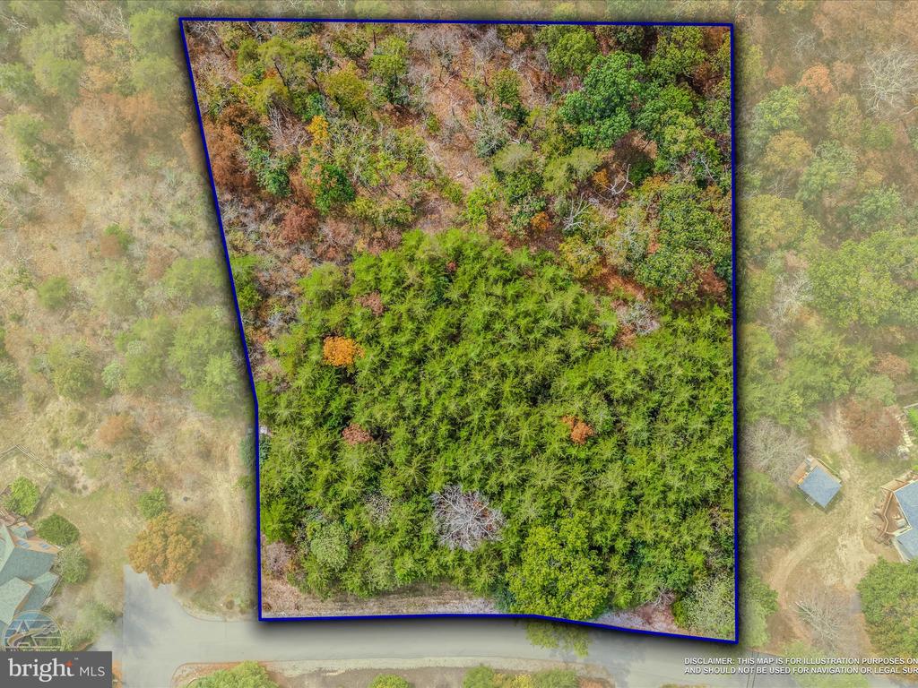 Cacapon South Subdivision - 2.009 acres situated in a residential neighborhood with underground utilities, paved streets and public sewer.   Surrounded by beautiful homes and the potential for a great view!  Enjoy the close proximity to Cacapon State Park to enjoy golf, lake for swimming and fishing, playground, hiking trails, the lodge for dining and spa Plus so much more!