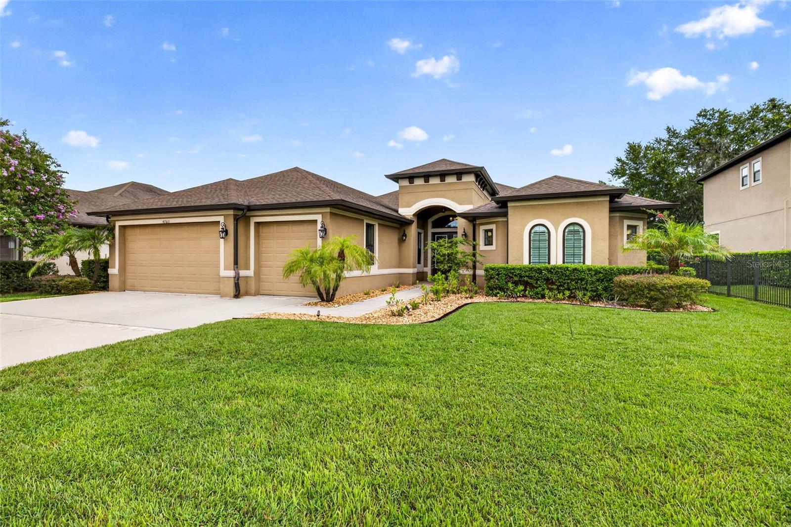 4760 Lago Vista Circle