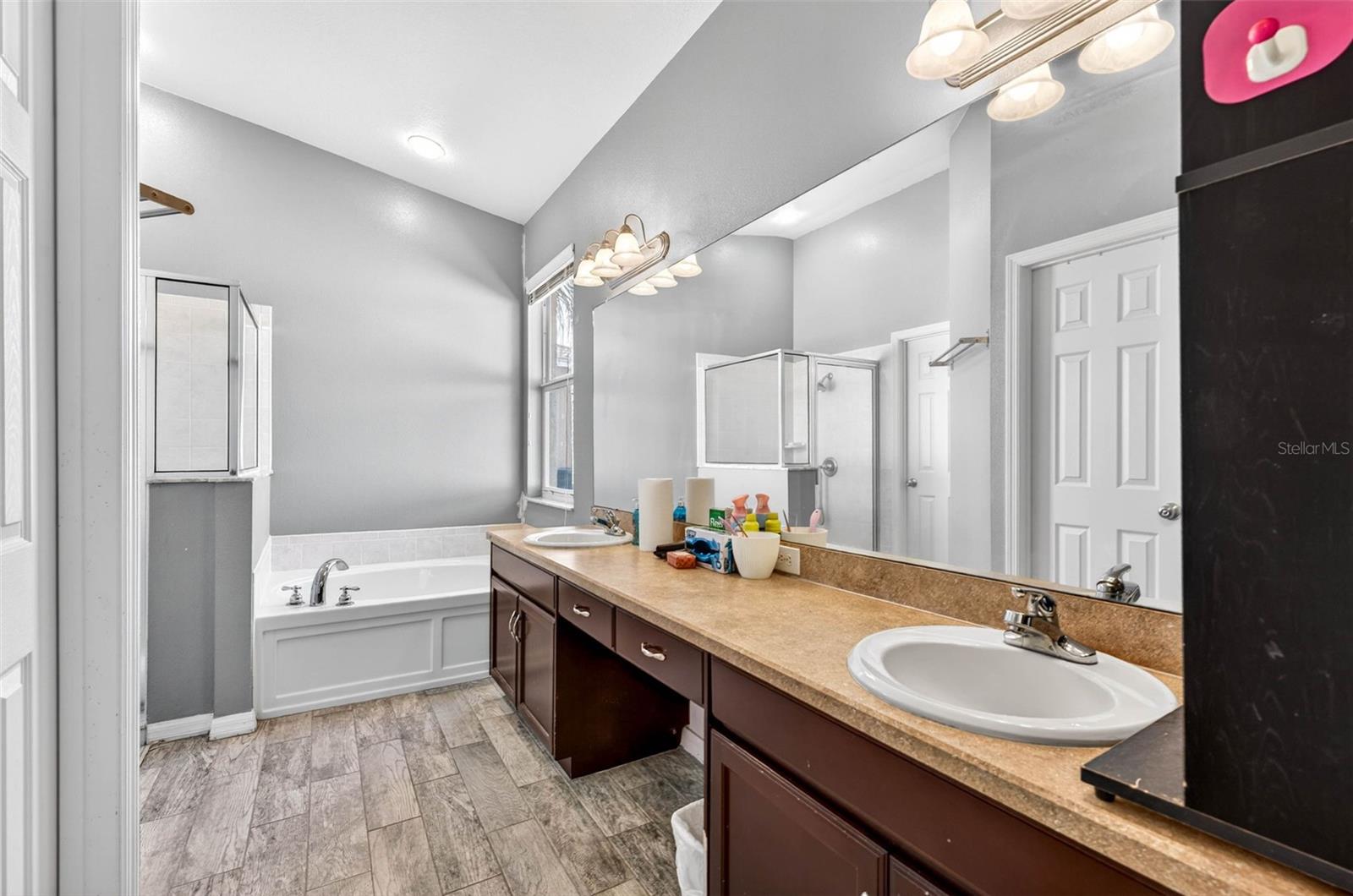 11013 Rockledge View Drive