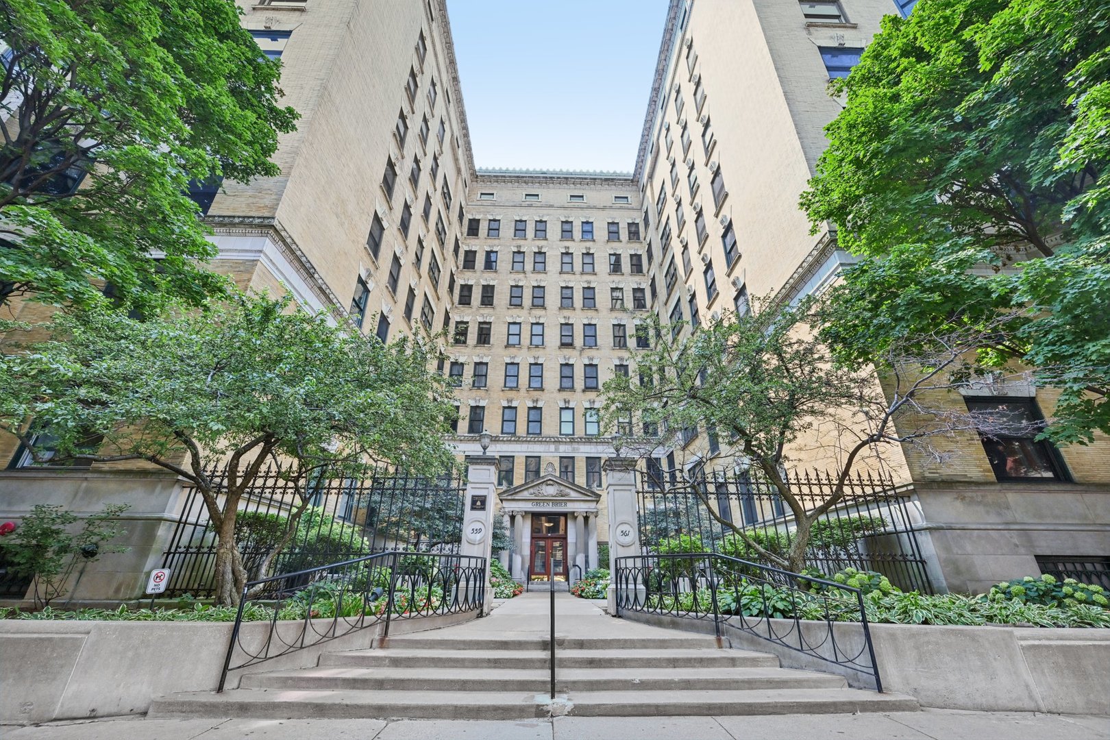 This condo in Chicago's historic Lakeview neighborhood offers the perfect mix of charm and comfort! The space showcases exquisite wood detailing throughout, with coffered ceilings, wainscoting, and beautiful trim work. Throughout the apartment, gorgeous hardwood floors add warmth and character.     Step into the living area boasting built-in bookshelves and ample natural light from large windows. The kitchen is efficiently designed with contemporary appliances, sleek cabinetry, and a large window that brightens the space. The bedroom features a comfortable layout with space for a queen-sized bed and additional furniture.    Don't wait, schedule your showing today!