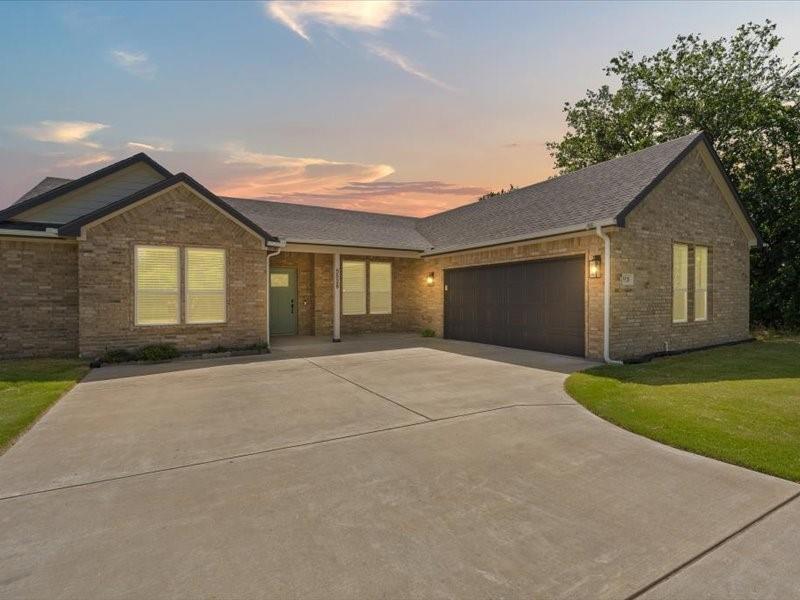 5528  Mesa Loop , Granbury, TX, 