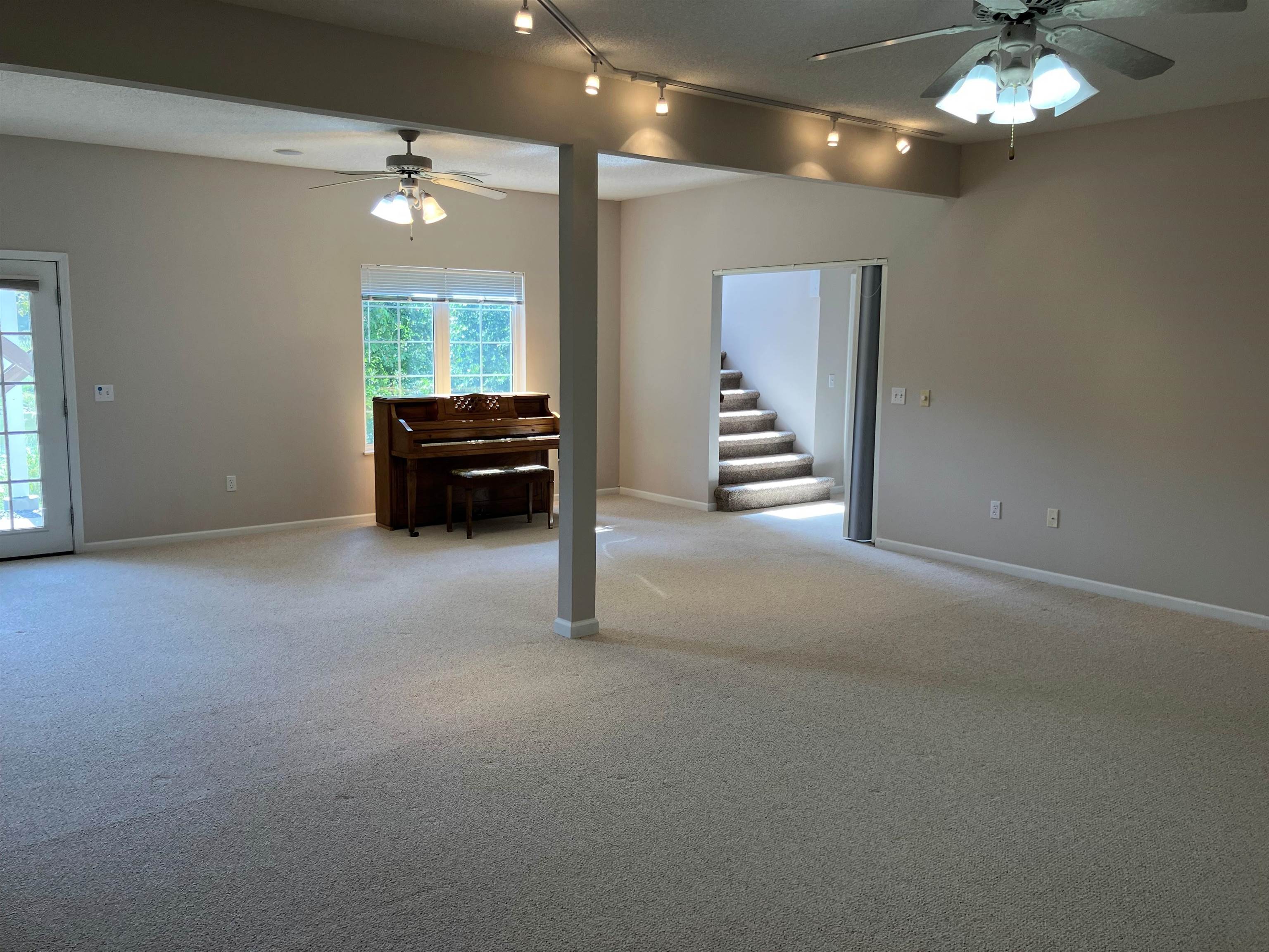 4932 Lake View Drive