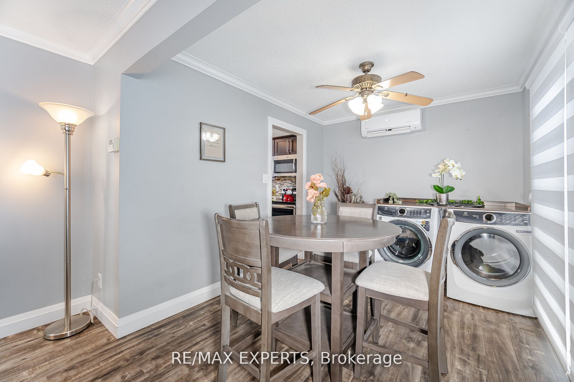 9 Grand River Crt