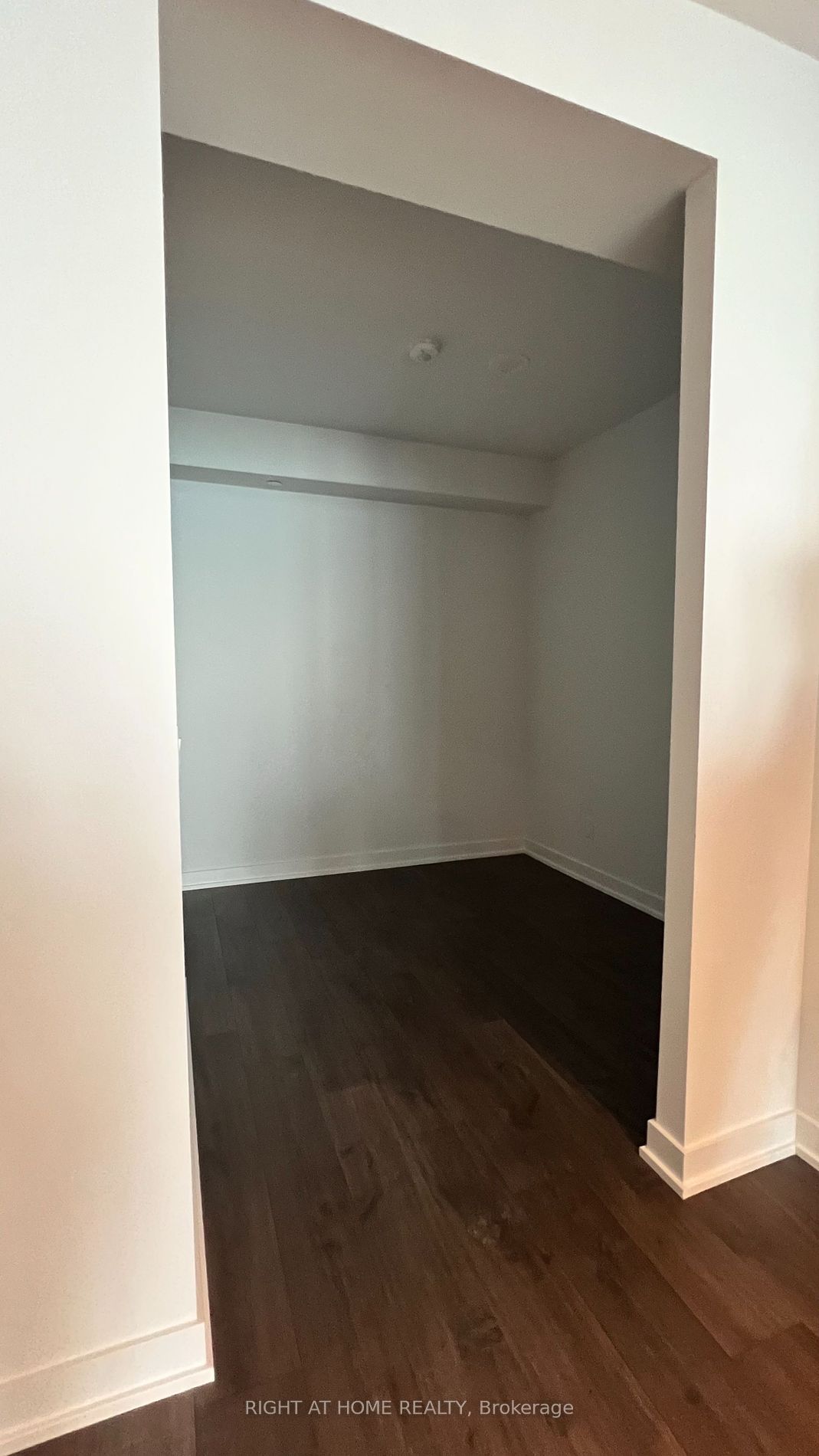 1928 W Lakeshore Blvd 2708