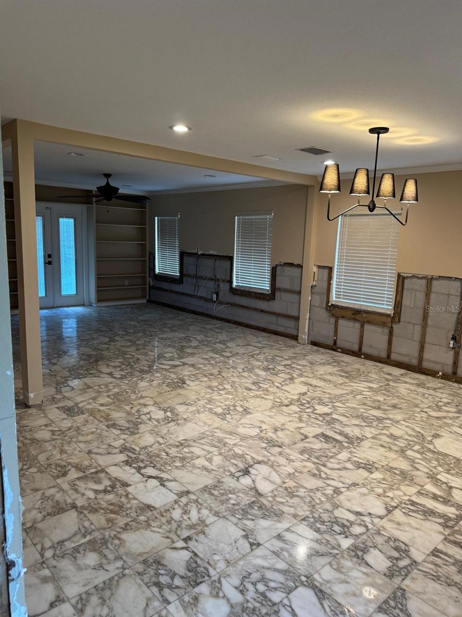 205 S Occident Street