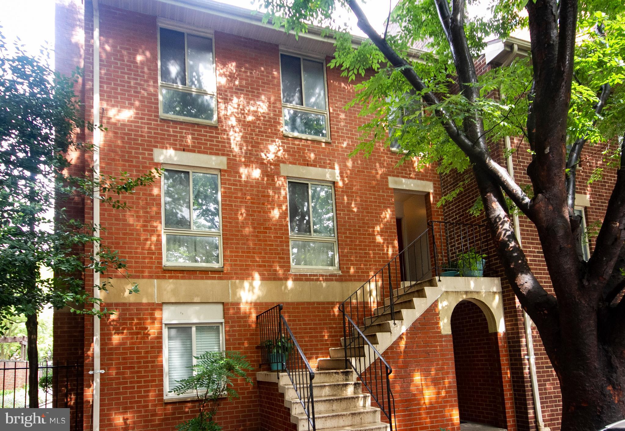 NOW AVAILABLE! Terrific Top Floor Harborway Condo on one of prettiest streets in Otterbein. In great shape, has fresh paint & new carpet. Enjoy wood flrs in LR/DR, ceramic tile in Kit, fireplace, ample cabinet space, off street parking & great easy layout. Sunny end of group unit! Convenient location-walk to Federal Hill, UMAB, Downtown & MARC train. Tenant must cover 80% of  wood flr w/area rug.