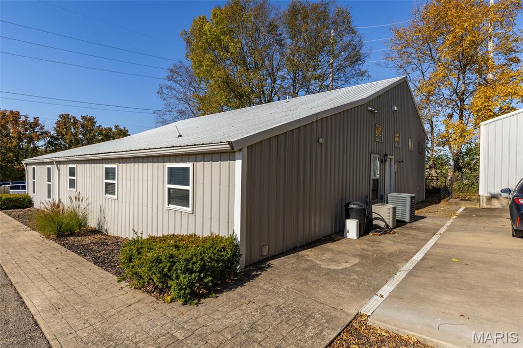 210 Hyler Drive
