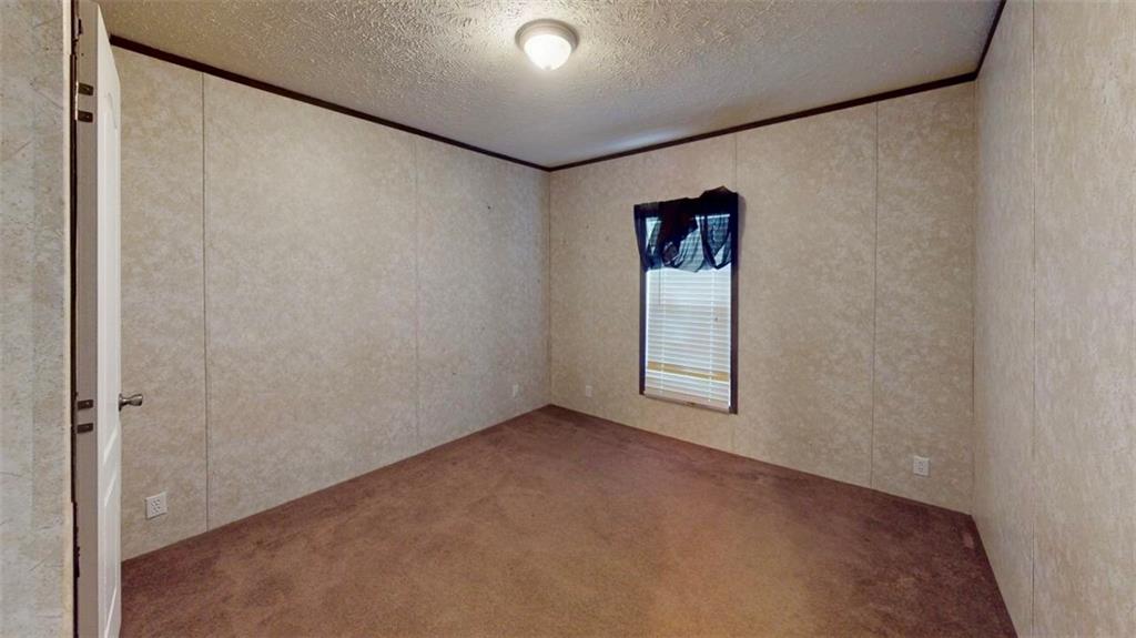 104 S 6th Street