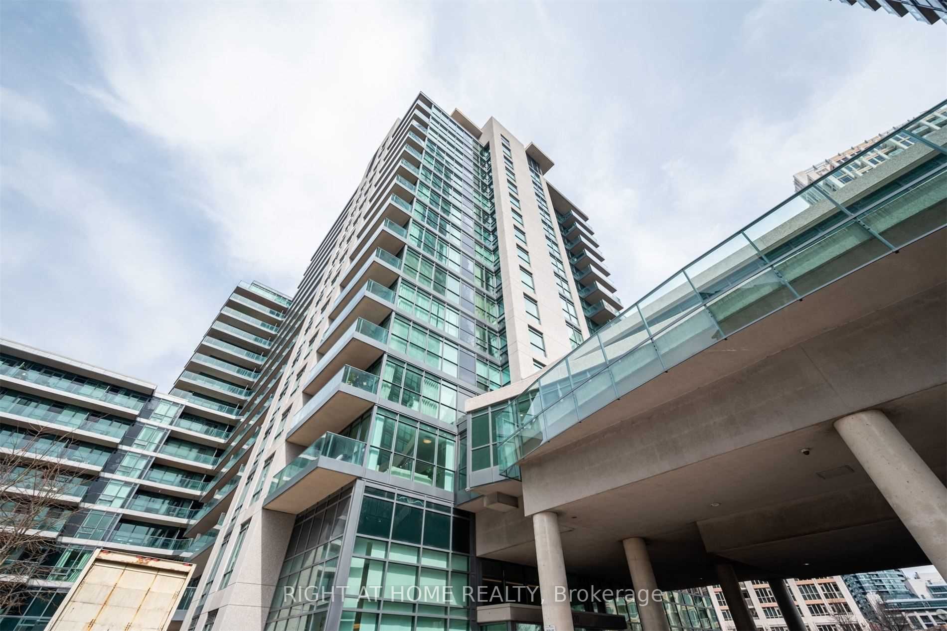 209 Fort York Blvd 665