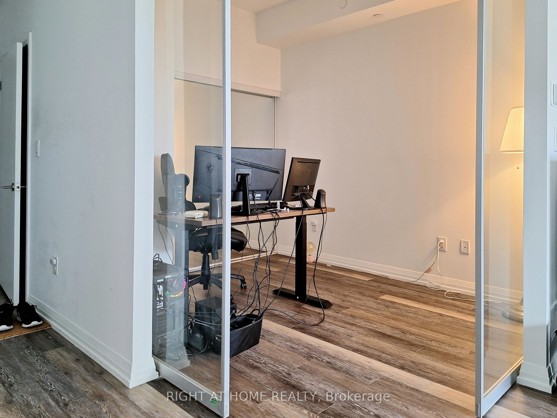 75 Canterbury Pl 1715