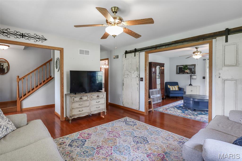 301 Ridgewood Court