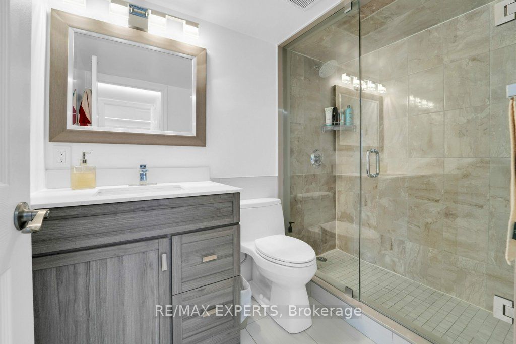 326 E Major Mackenzie Dr 508