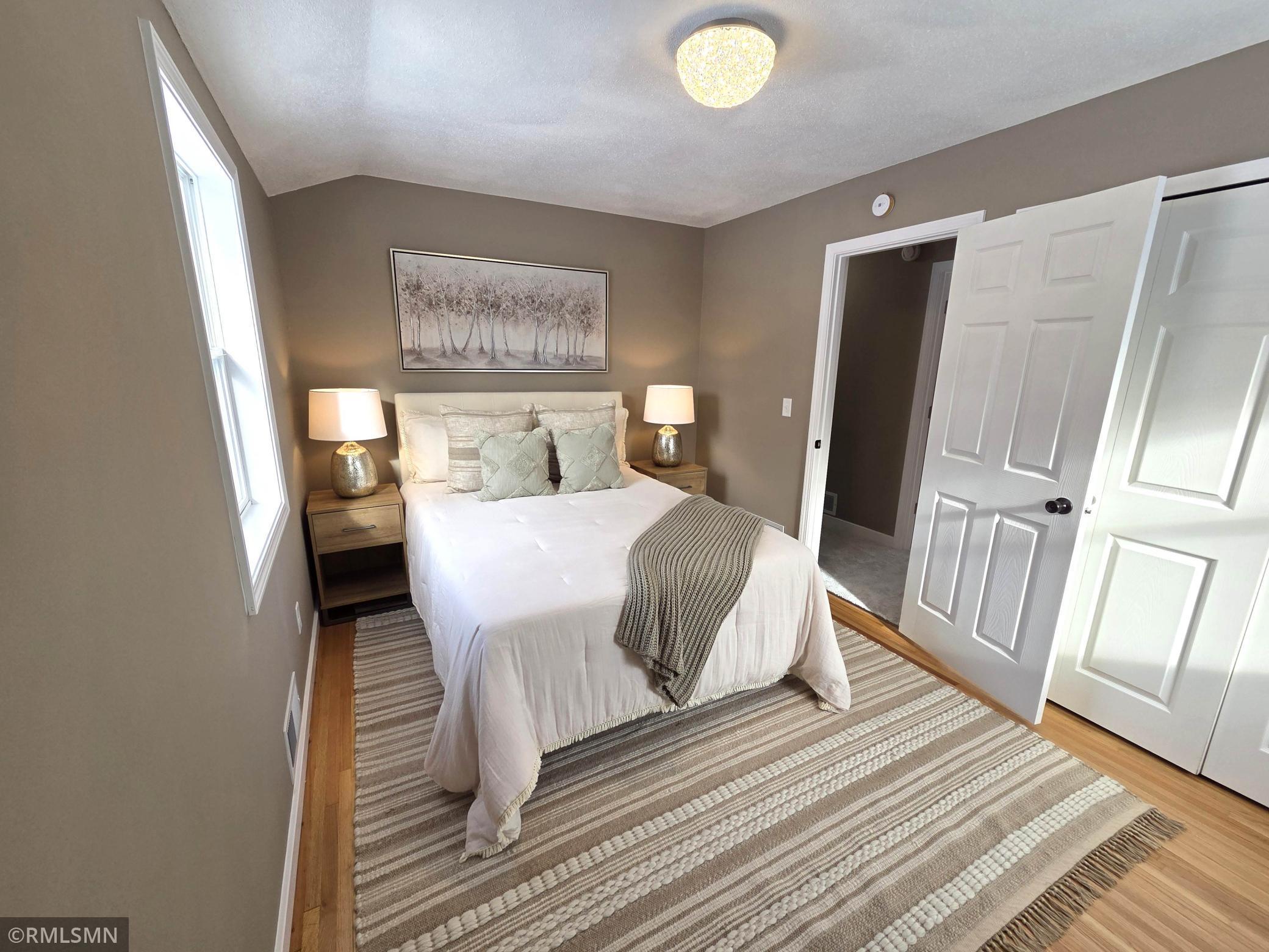 11209 Independence Avenue N