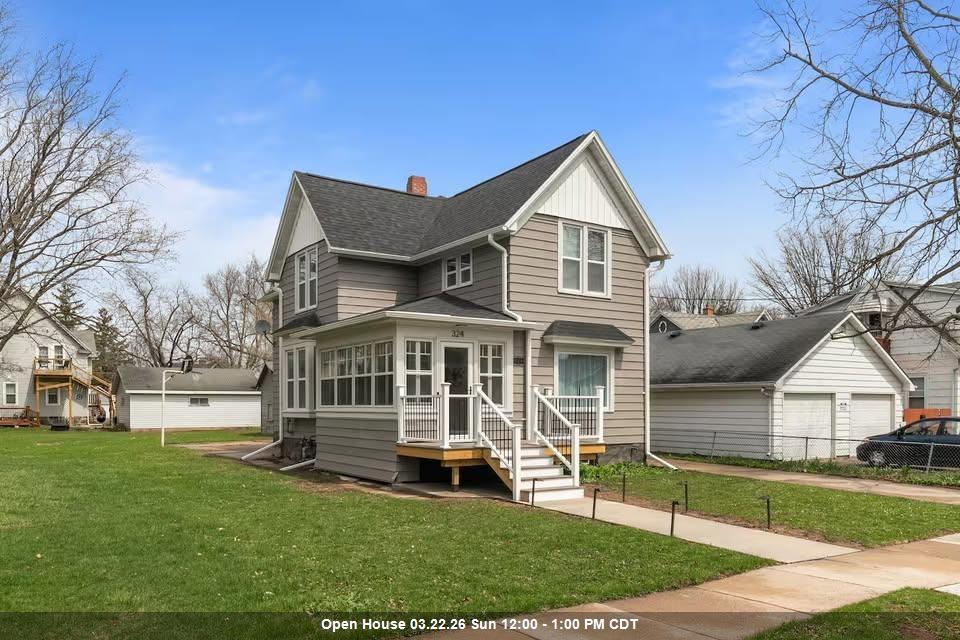 324 E Commercial Street