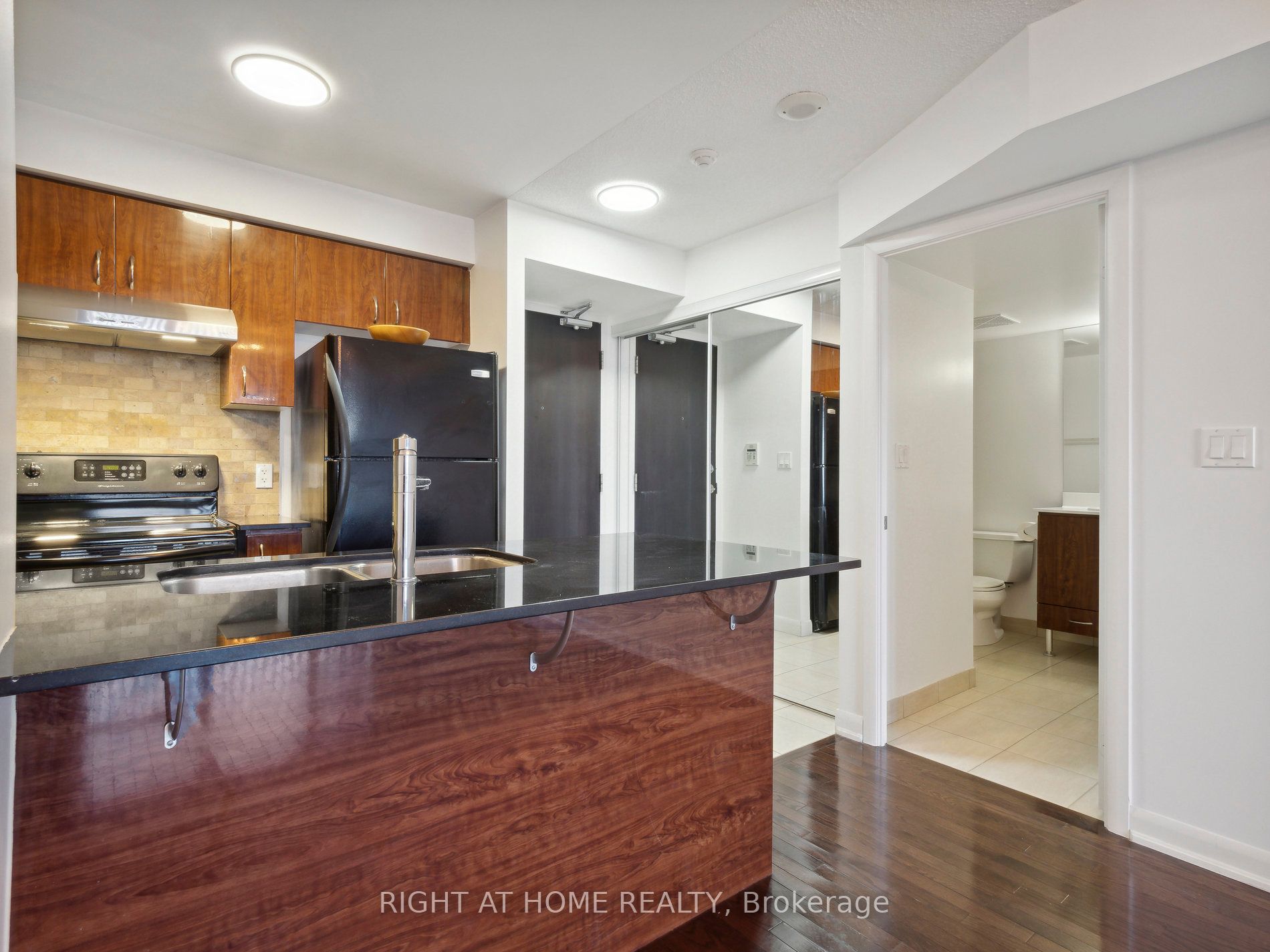 5791 Yonge St 1009