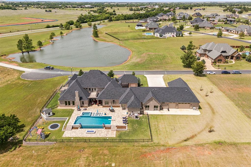 4446 Blackthorn Drive