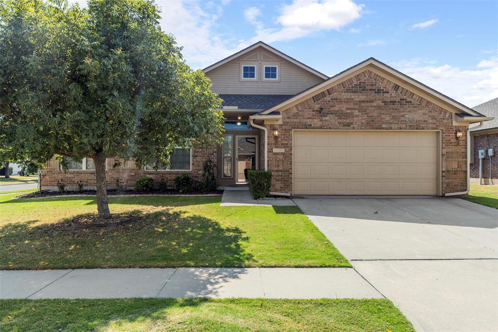 Just Listed in SW OKC
 Brand New Carpet Installed Oct 2, 2025
4 Bedrooms + Office | 2.5 Baths | 2,698 Sq Ft | Storm Shelter

This spacious corner-lot home has it all — soaring ceilings, open-concept living, private office, oversized primary suite, covered patio, fenced yard & more.

 New roof, gutters & AC (2024)
 8-person storm shelter in garage
Neighborhood playground & pond
Year of pro lawn treatments included ($1,200 value!)
$4000 Vivint Alarm System 

All this for under $375K and just minutes from I-44, I-35, Norman, Tinker & Downtown OKC.

 Ask about the down payment assistant program for Cleveland County First Home Program and OHFA DPA. 


 2308 SW 135th Street
Don’t miss out — schedule your showing today!