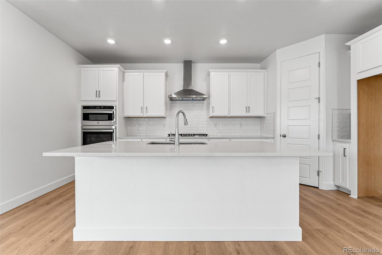 16517 W 92nd Place
