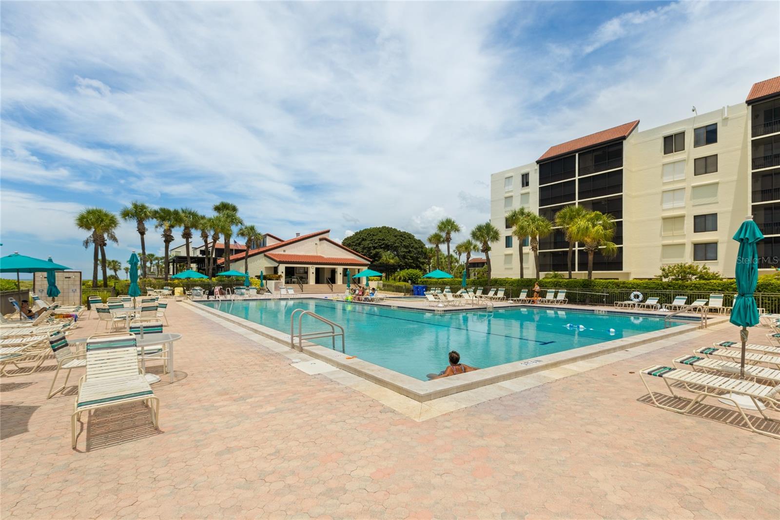 2045 Gulf Of Mexico Drive 310