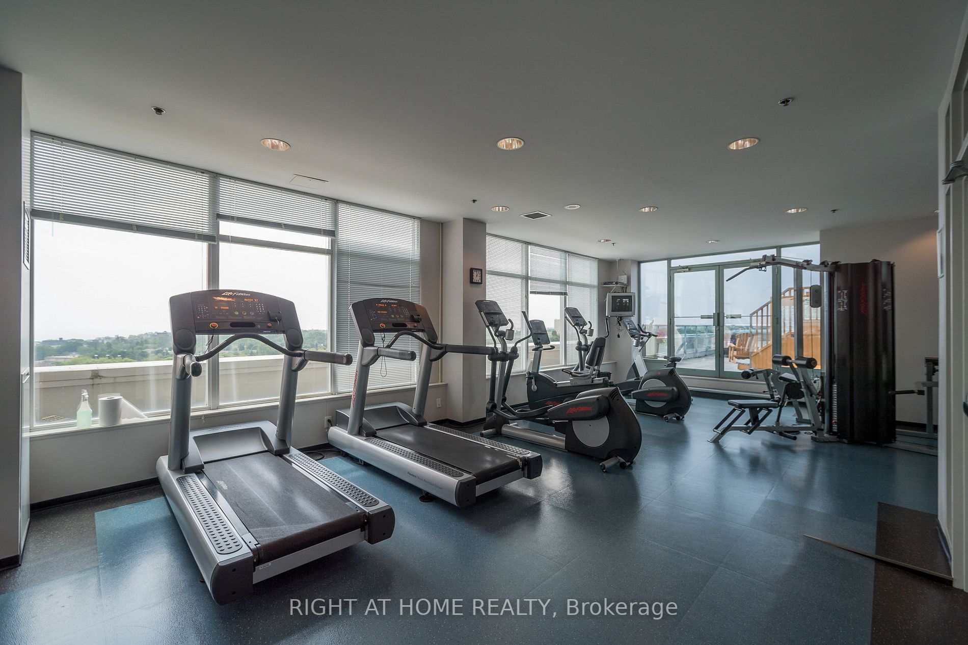 200 Manitoba St 317