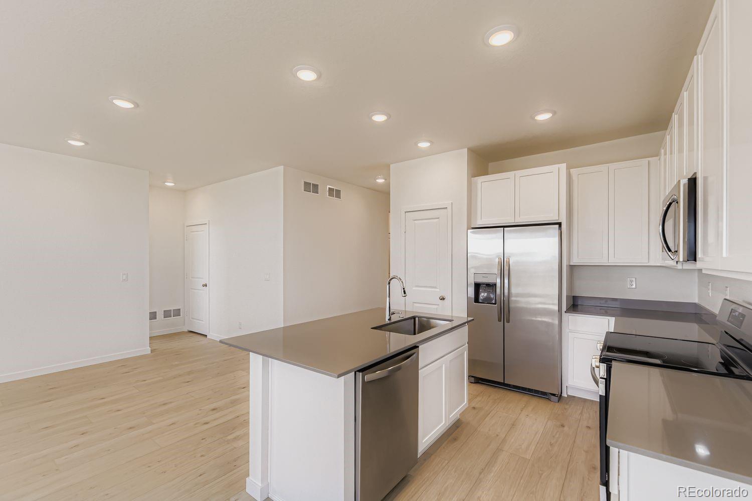 39828 Bradley Street