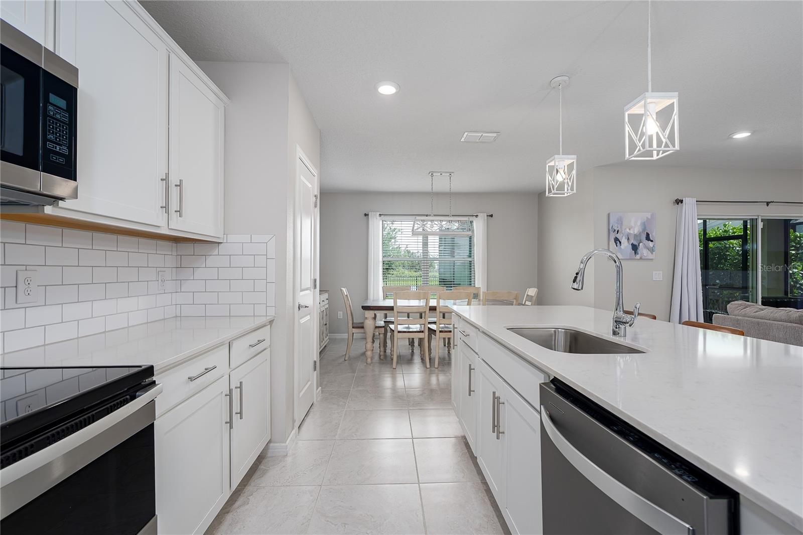 9148 Royal River Circle