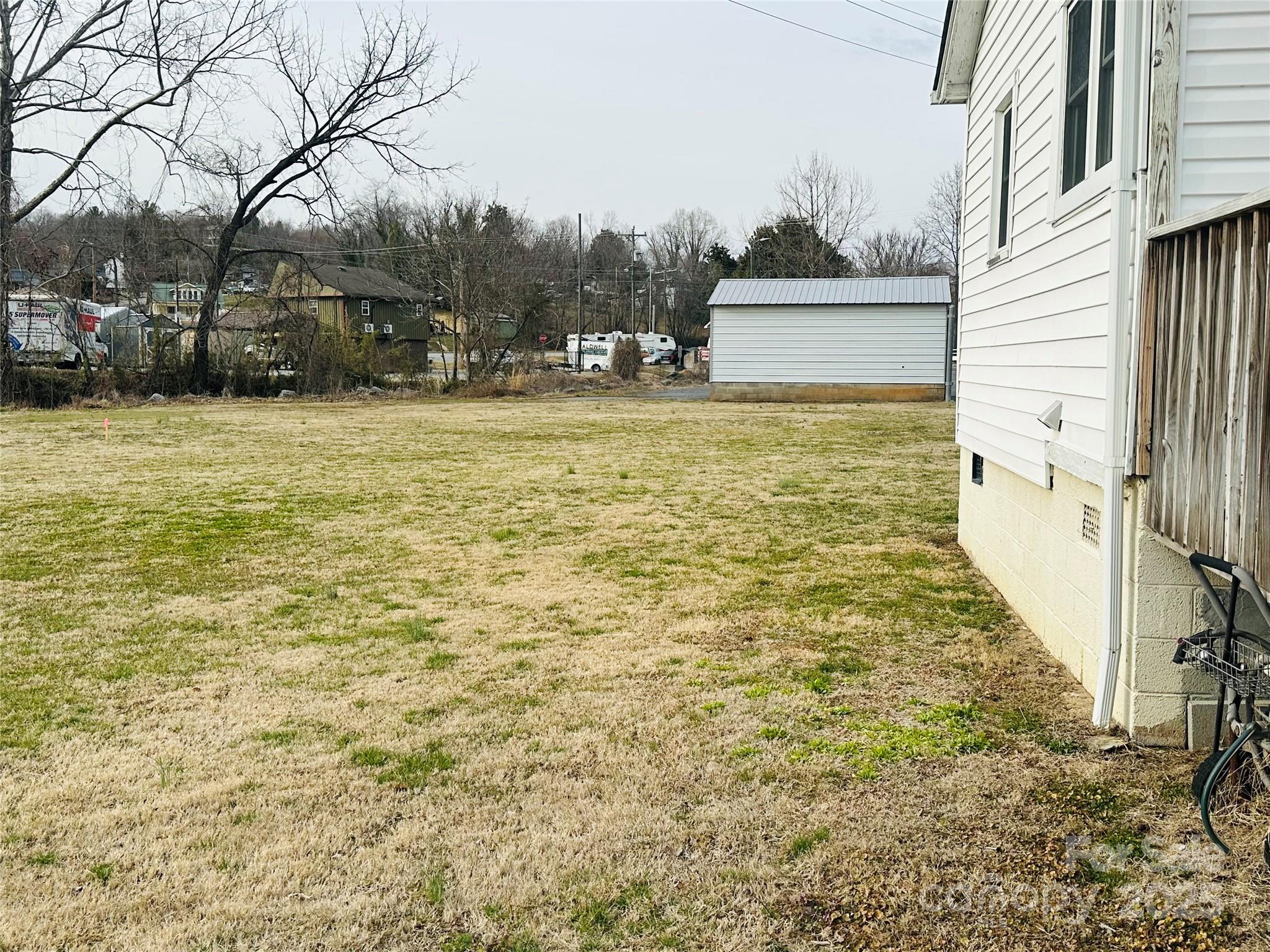 1011 Old North Road NW