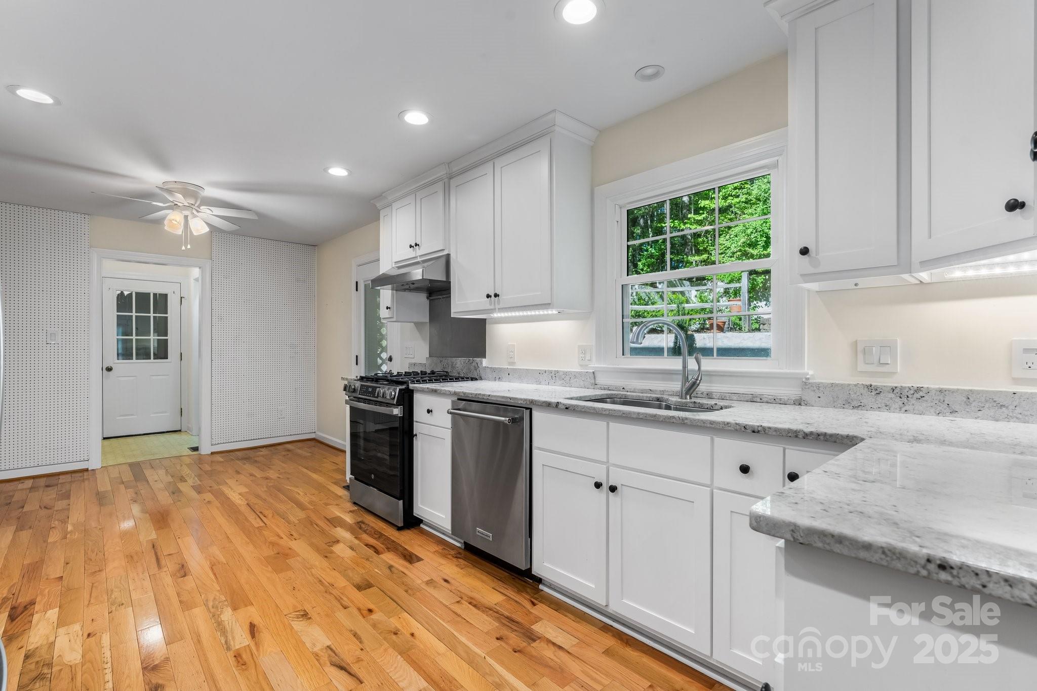 1026 Wellington Court