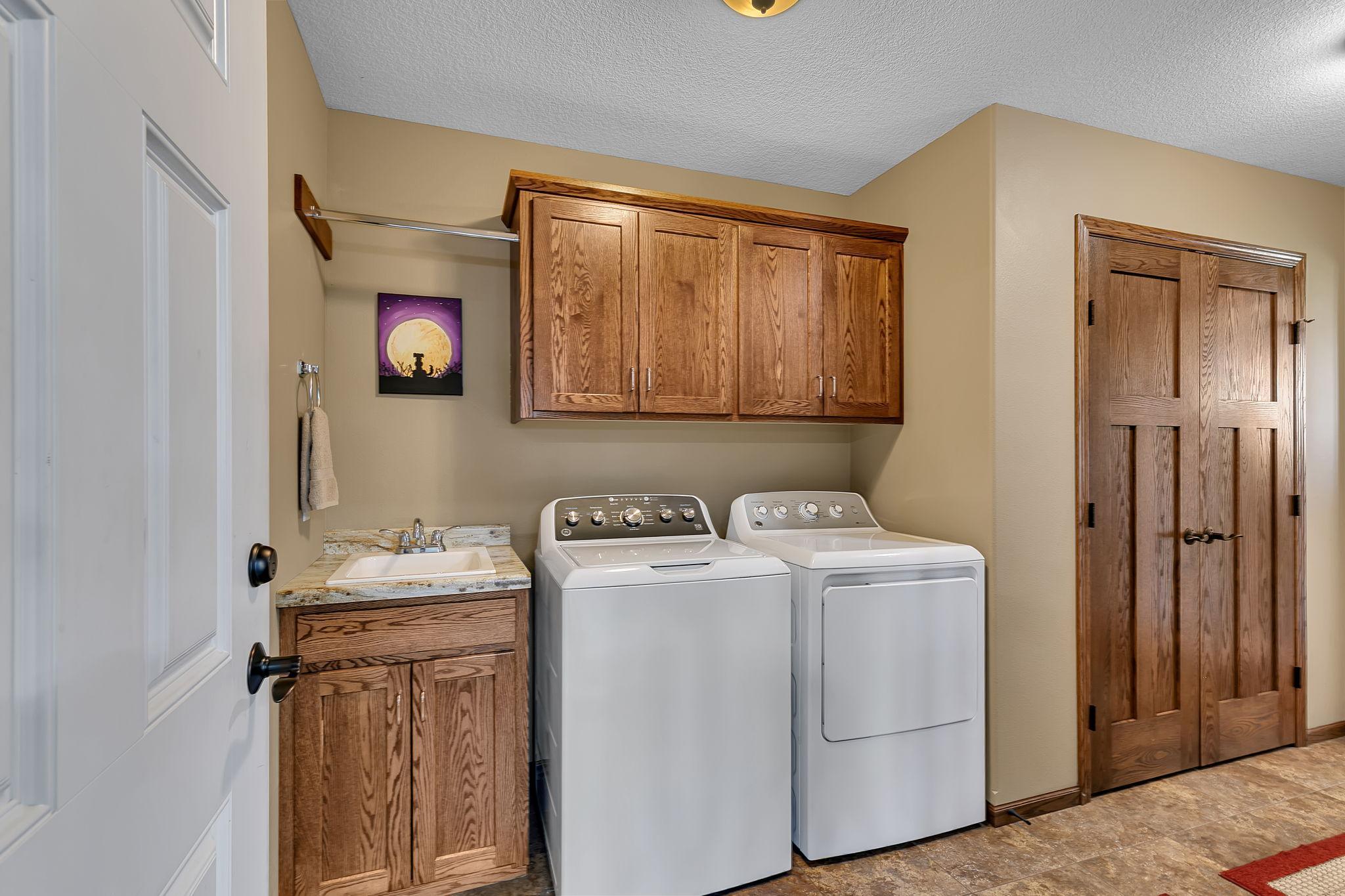 153 Glenview Loop