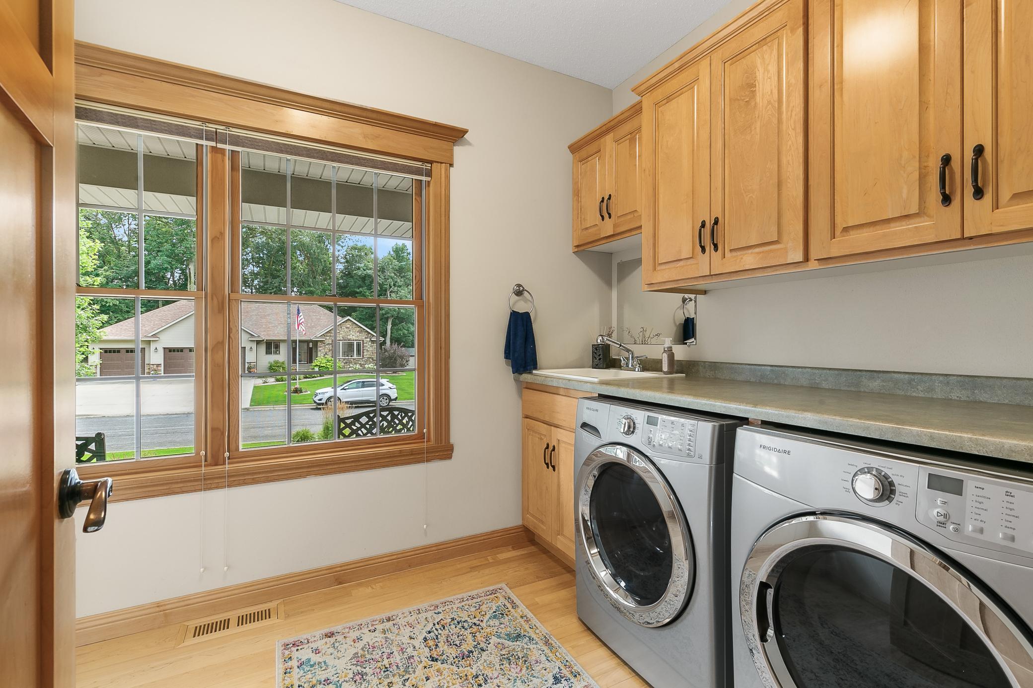 1301 Pondview Lane