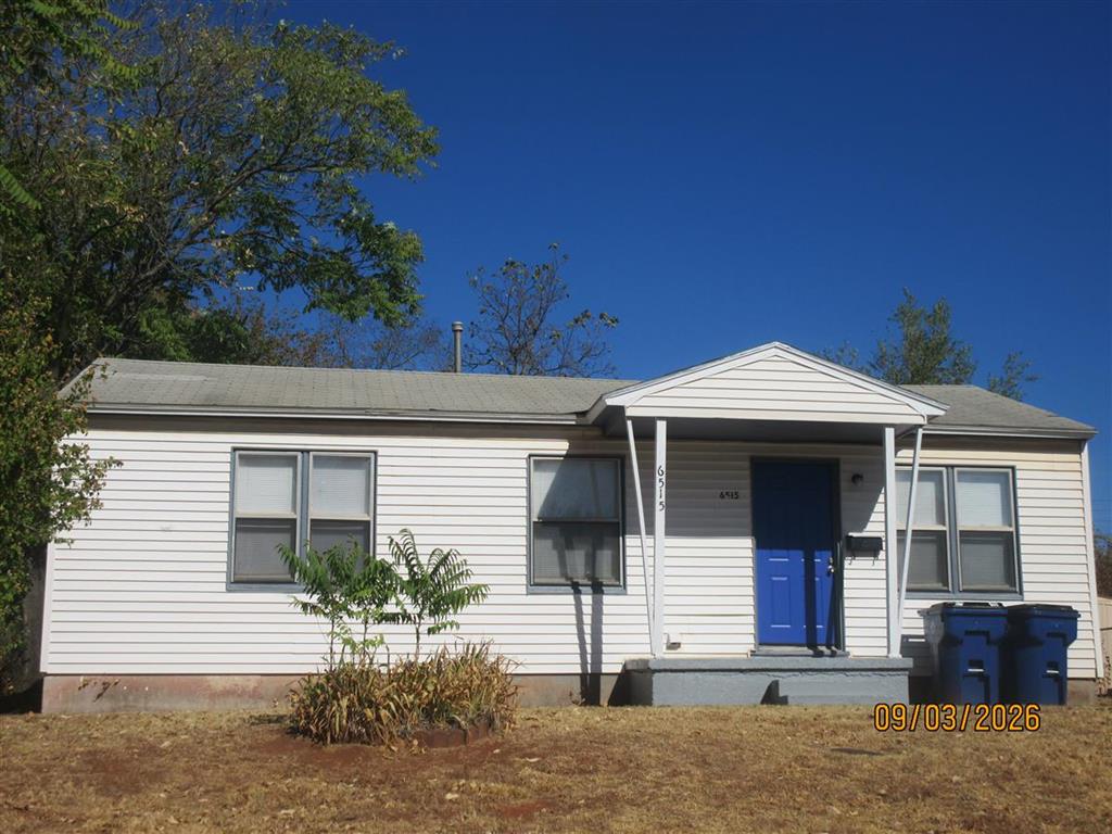 Move in ready Great investment property or first time buyer. New paint inside and outside