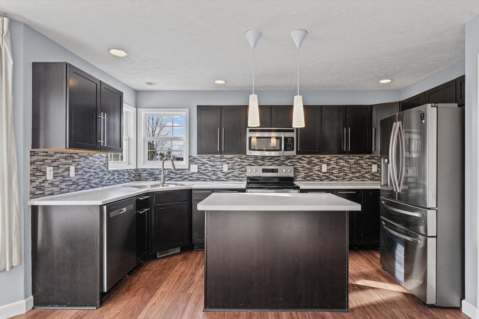 3905 Brookfield Drive