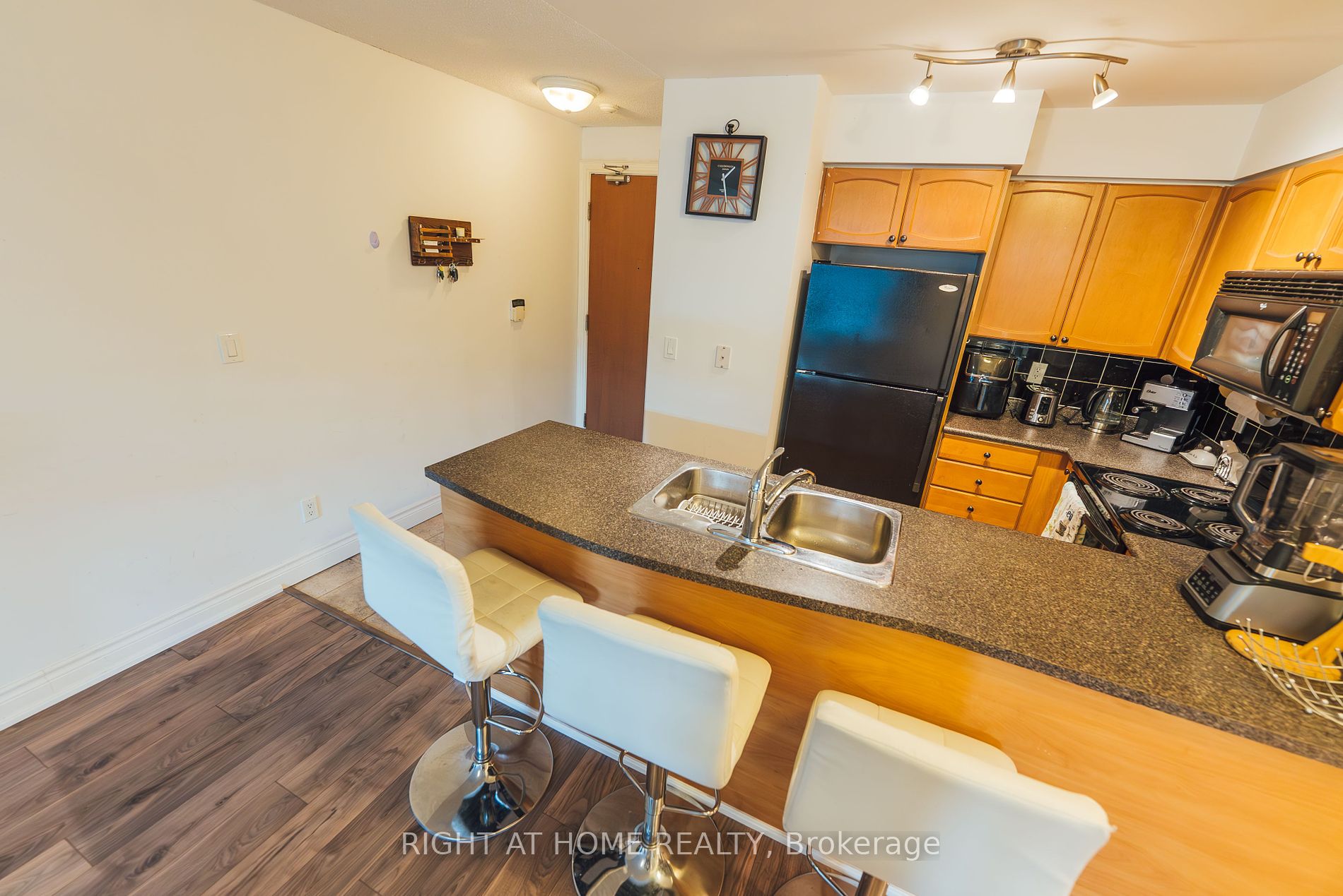 219 Fort York Blvd 1001
