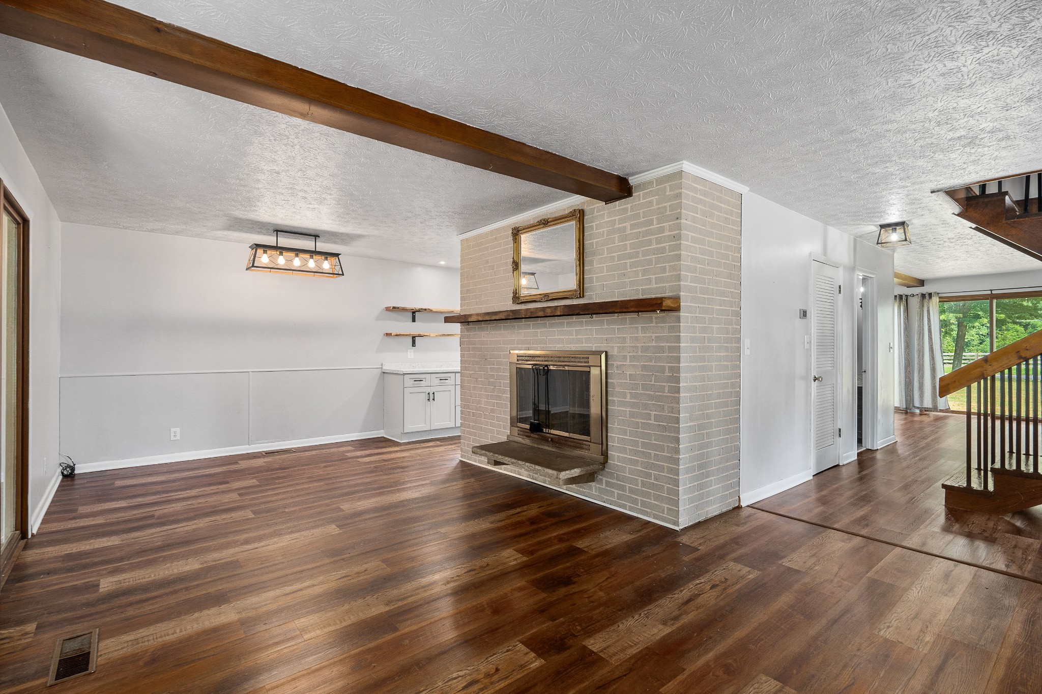 573 Big Hurricane Rd