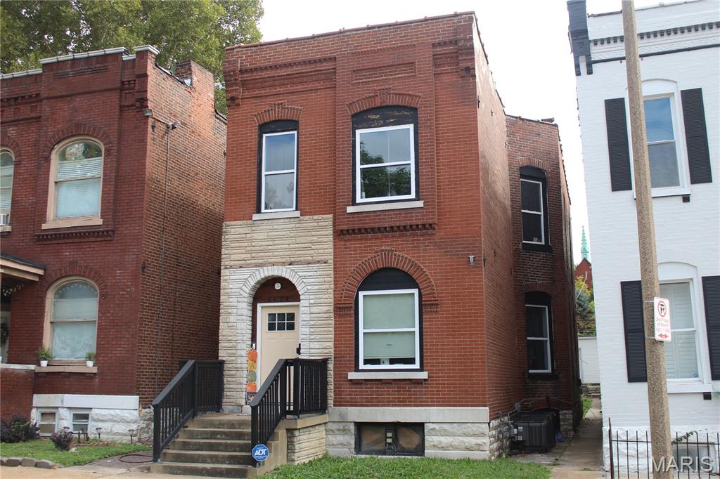 3614 Iowa Avenue