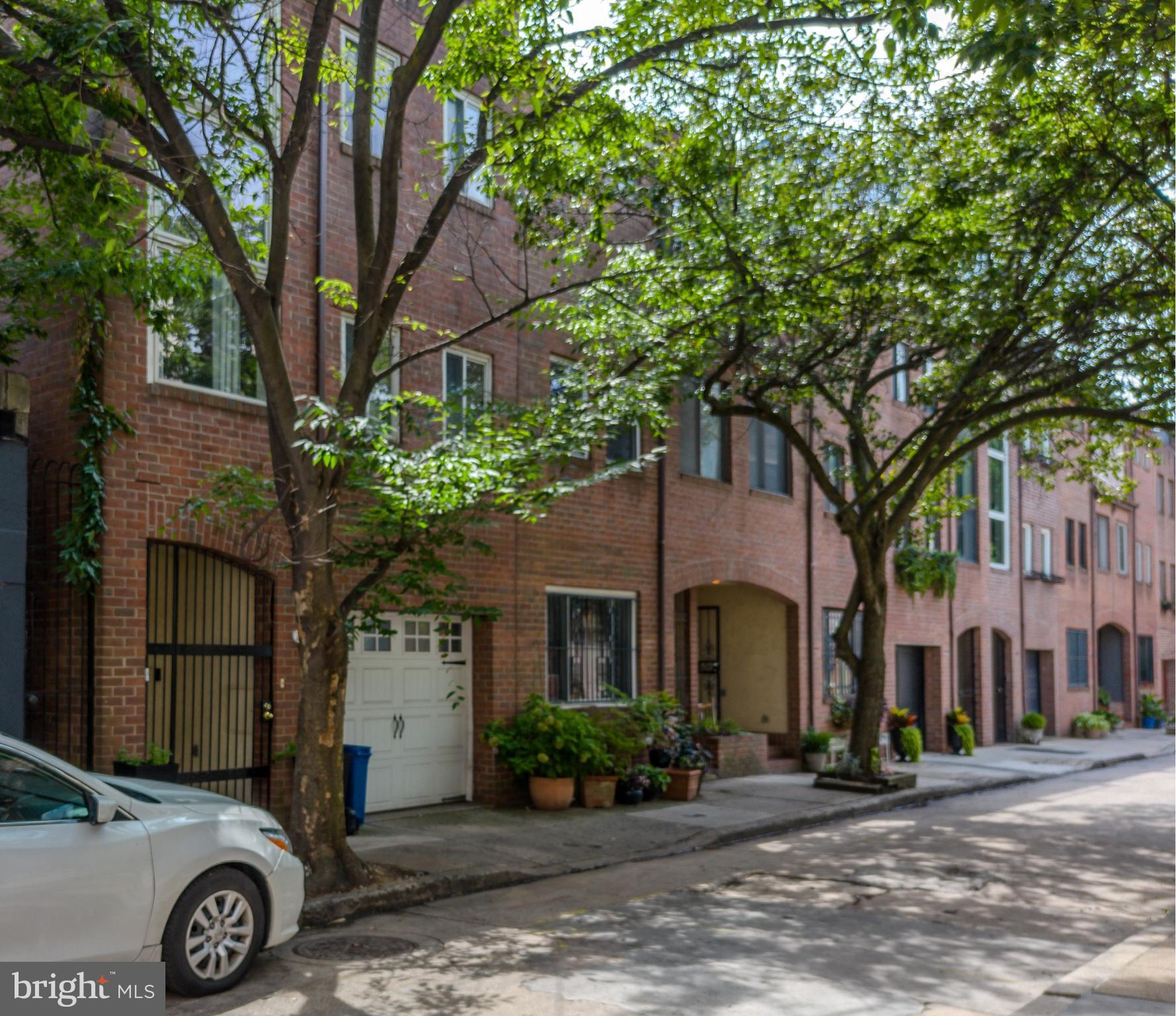 2108 Appletree Street