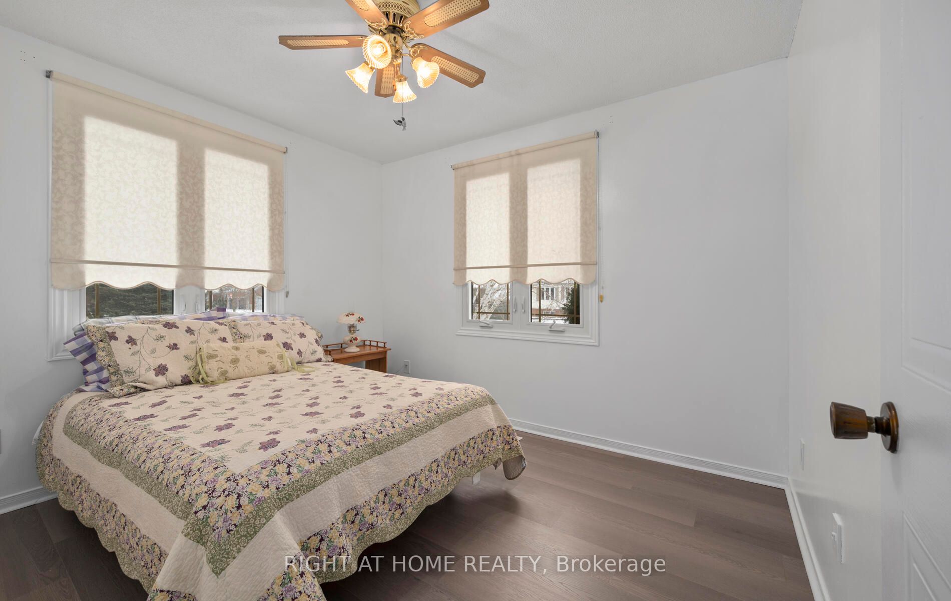 2 Ridgeview Dr