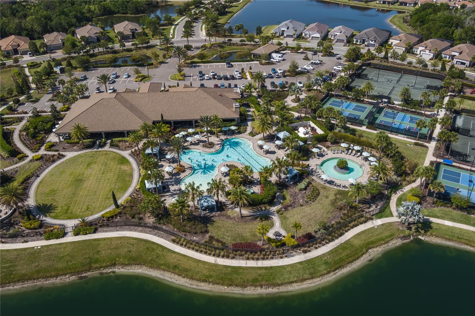 10413 Highland Park Place