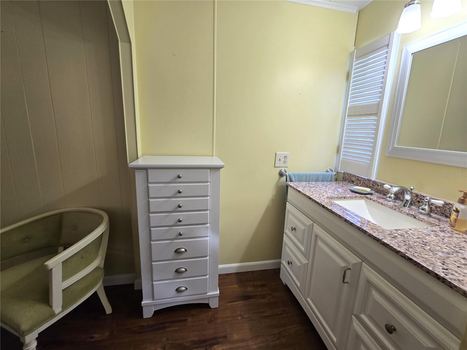 6710 36th Avenue E 37