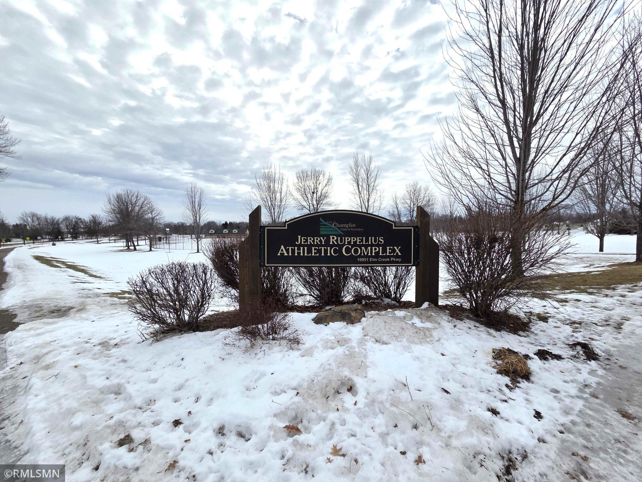 11209 Independence Avenue N