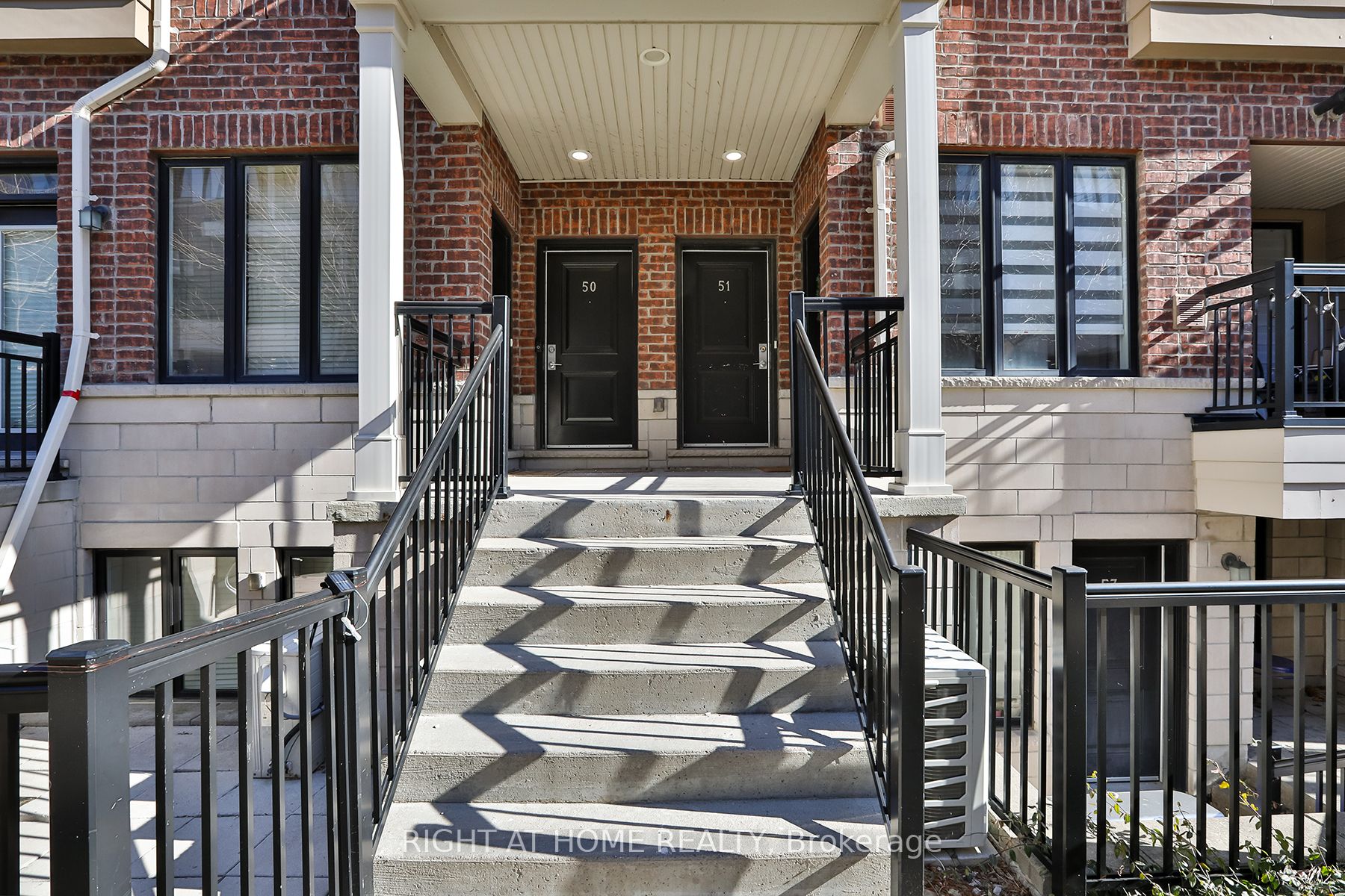 20 Carnation Ave 51