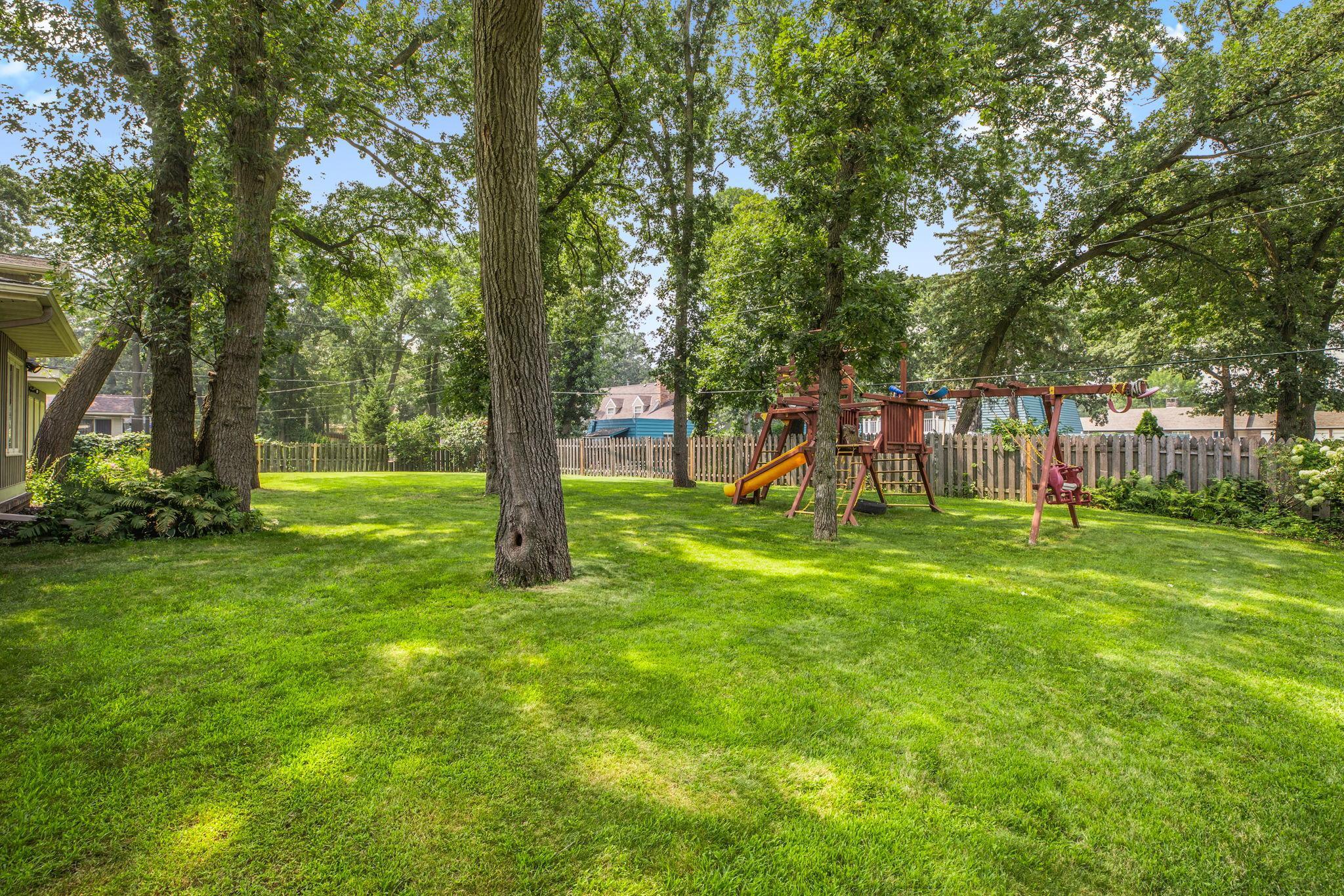 2021 Hillcrest Drive